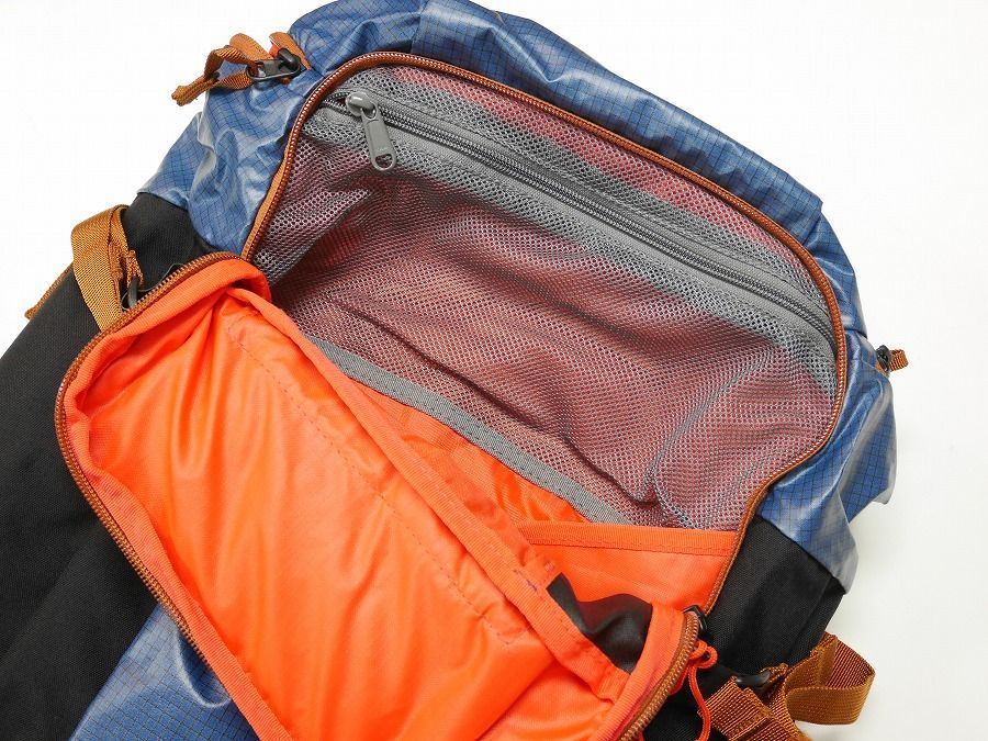 BURTON スノーボードバッグ ケース 2輪付きカラフルジグザグ Burton