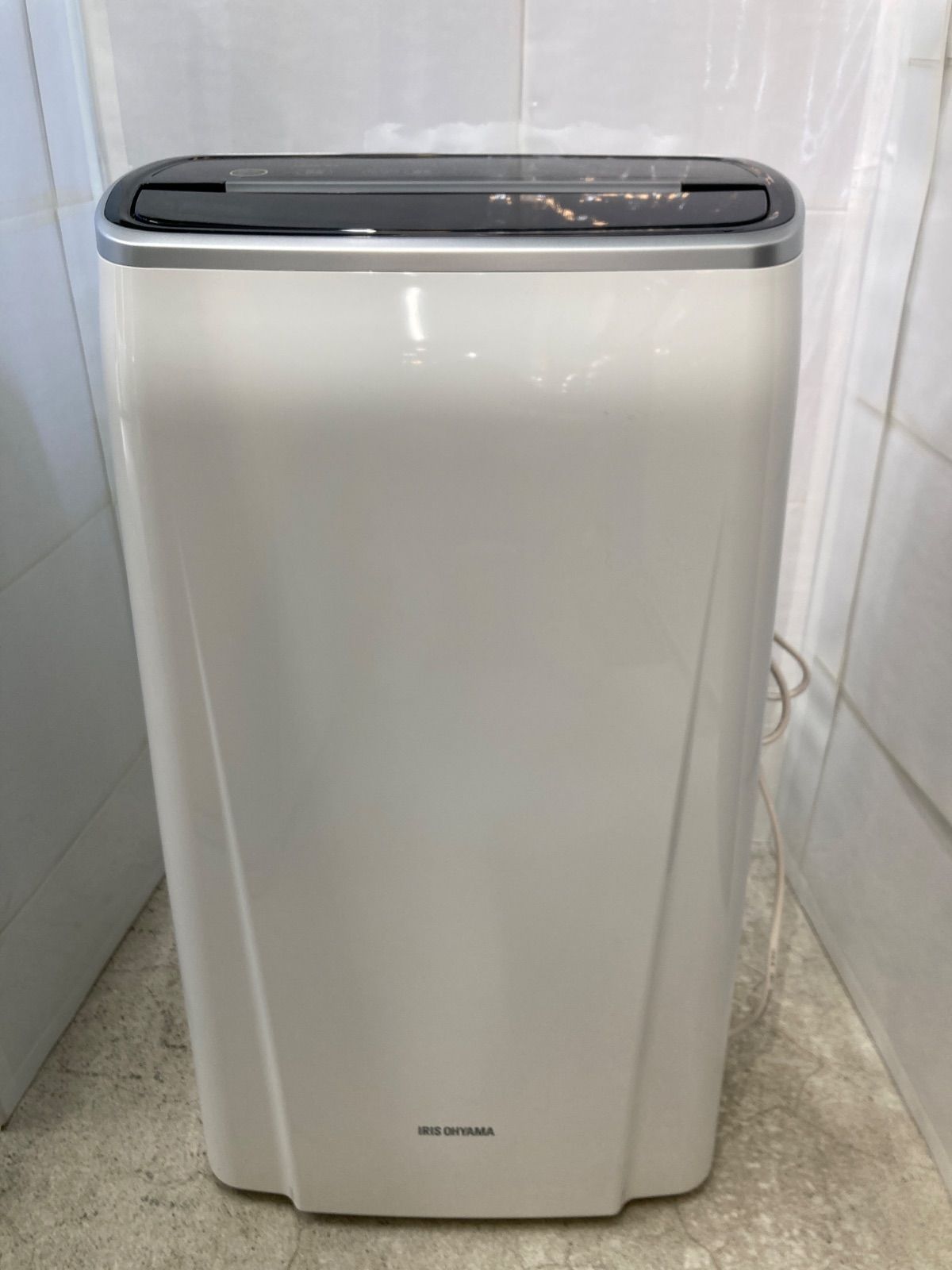 中古品 SHARP 除湿機 ハンドル付き CVーF71 中古】シャープ 除湿機