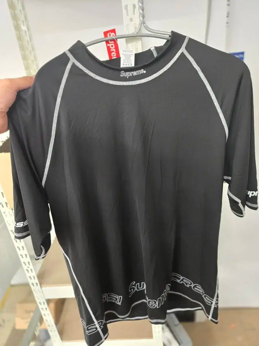 Supreme /Cressi コラボラッシュガード