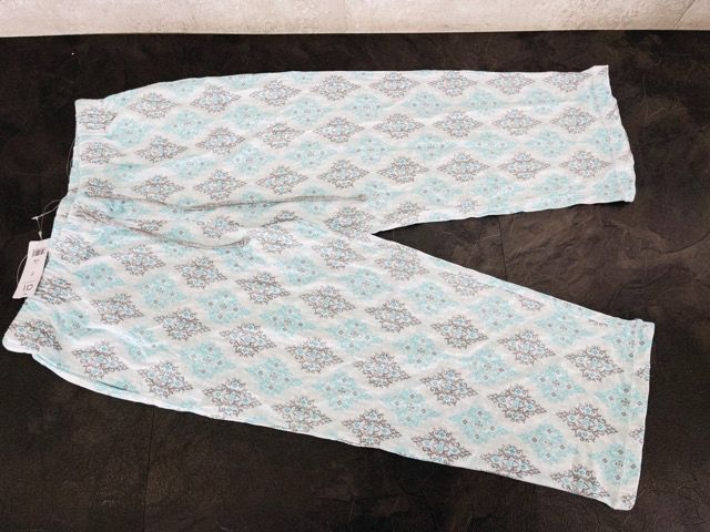 定休日以外毎日出荷中 新品 未使用 新品 キャロルホックマン パジャマ 3ピースセット グレー サイズm コストコ パジャマ Lavacanegra Com Mx Lavacanegra Com Mx