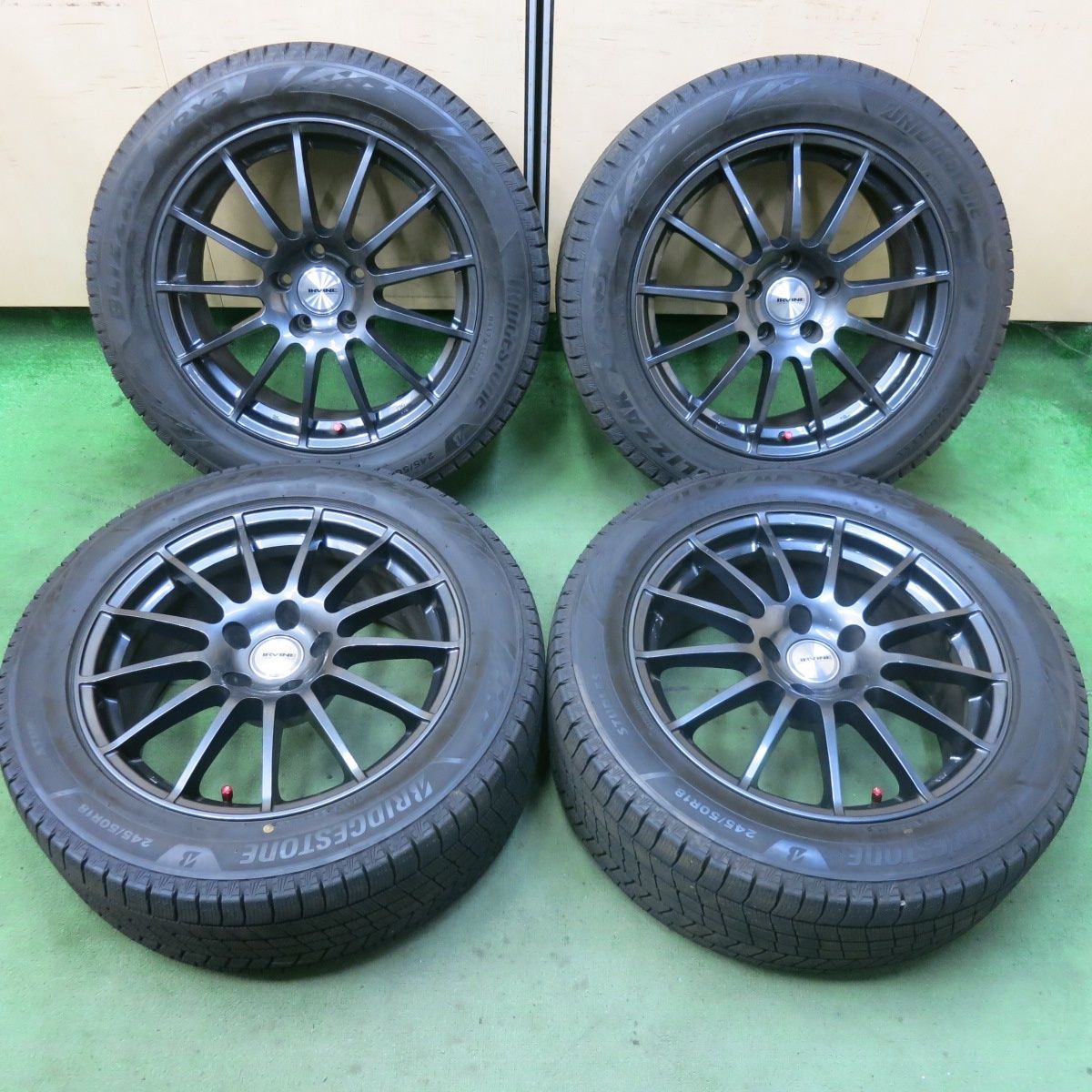 バリ溝 24年 キレイ 9.5分以上 BMW 等 IRVINE F01 245 50R18 スタッドレス ブリヂストン ブリザック VRX3 アーヴィン 18インチ PCD120 5H 5092601SKス