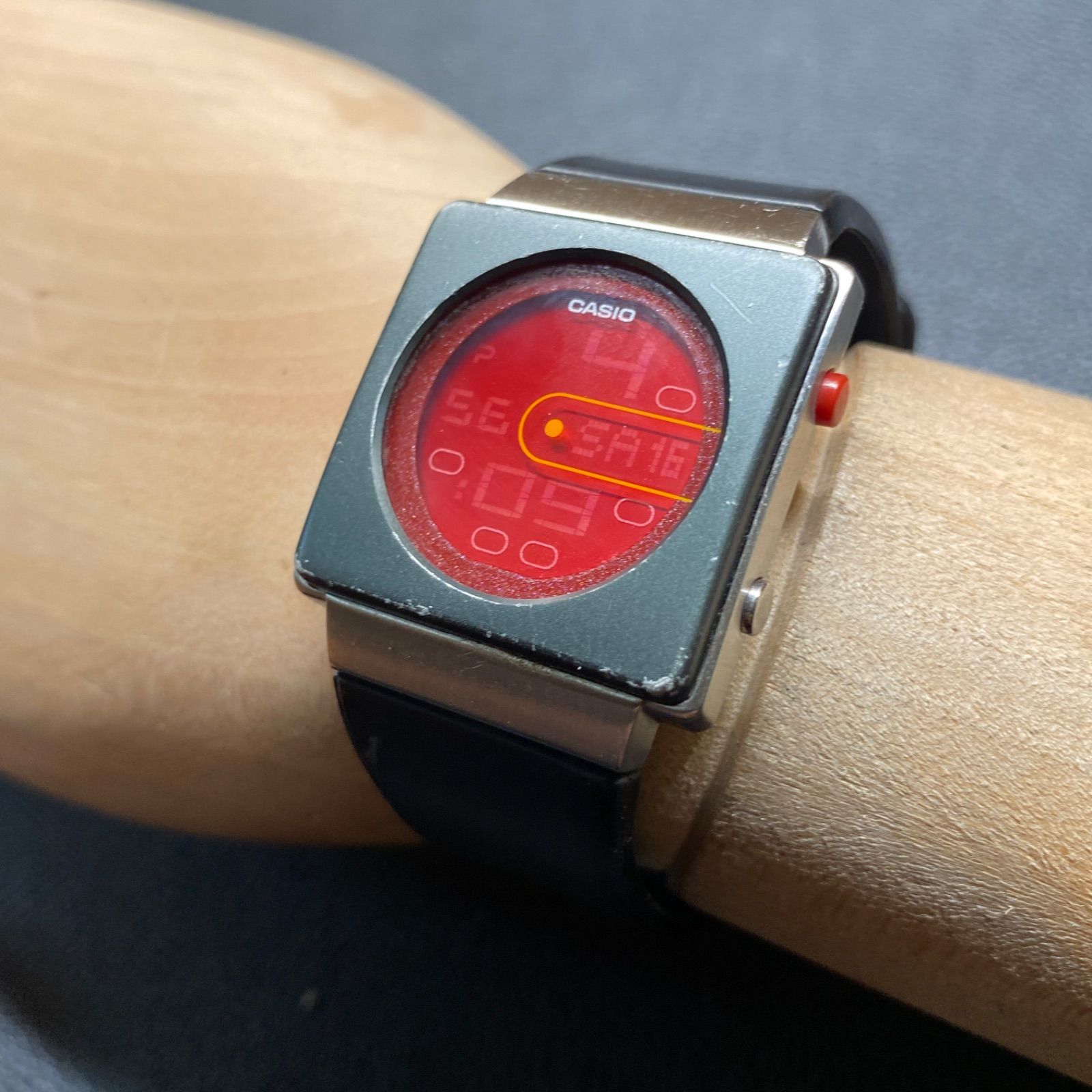 CASIO カシオ LA-2001 FUTURIST 希少 レア CASIO カシオ - メルカリ