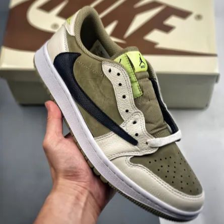 新品未使用 ナイキ エア ジョーダン 1 ロー ゴルフ NRG トラヴィススコット メンズ スニーカー ローカット NEUTRAL  OLIVE/BLACK/SAIL - メルカリ