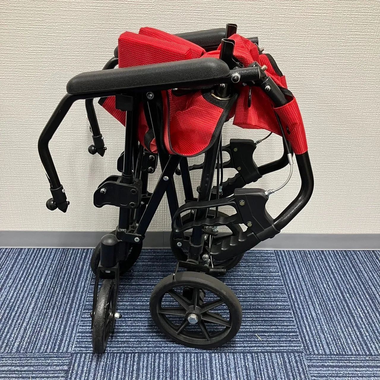 折りたたみ車椅子
