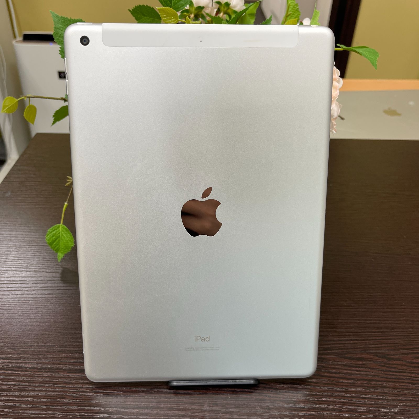 iPad第8世代32GBセルラーモデルSIMフリー iPad 第8世代 SIMフリー 32GBBランク ムスビー｜10.2インチ