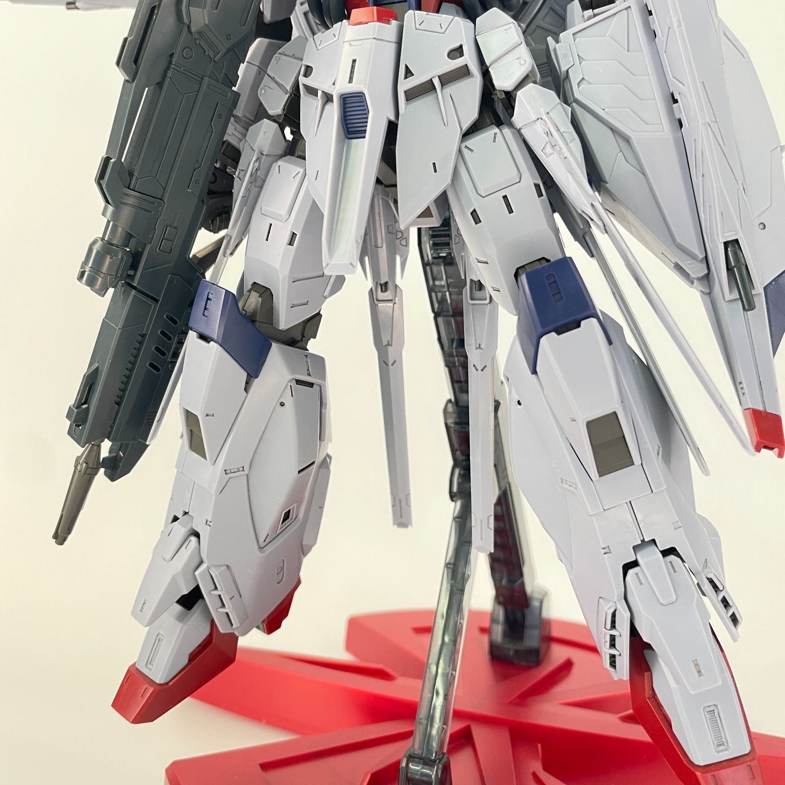 MG 1/100 プロビデンスガンダム MG 1/100 プロヴィデンスガンダム｜バンダイ ホビーサイト