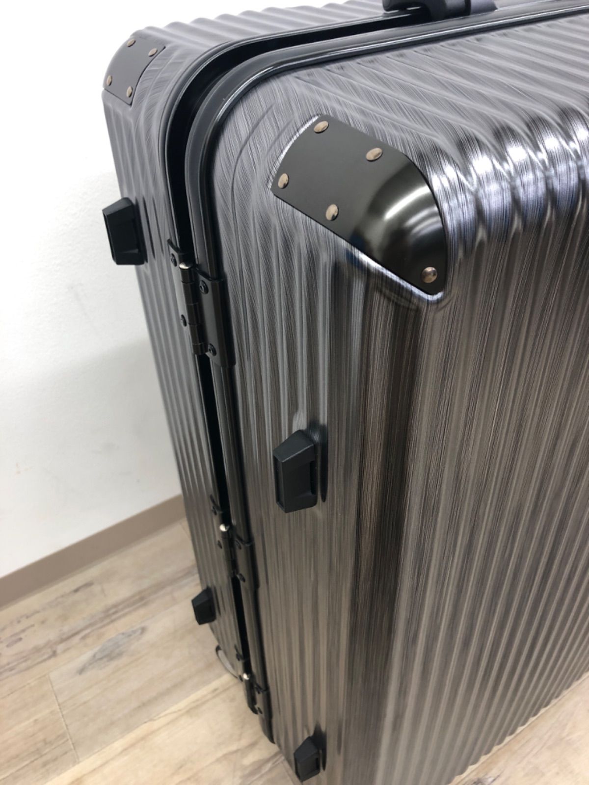 スイスミリタリー