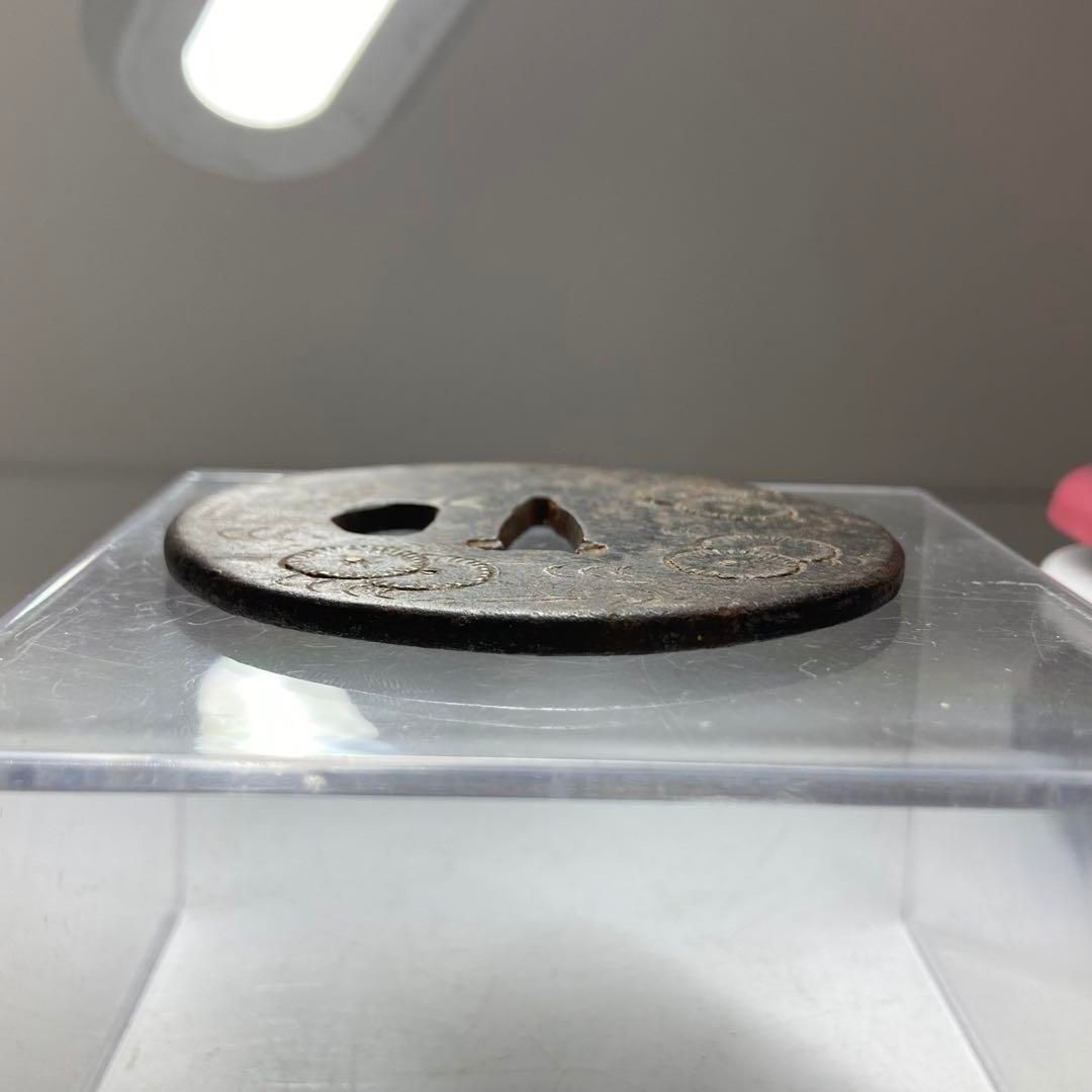 時代　金銀象嵌入　鍔　重さ96.0g    東金6-0215ア③ 時代 金銀象嵌入 鍔 重さ96.0g 東金6-0215ア③ 鍛鉄地