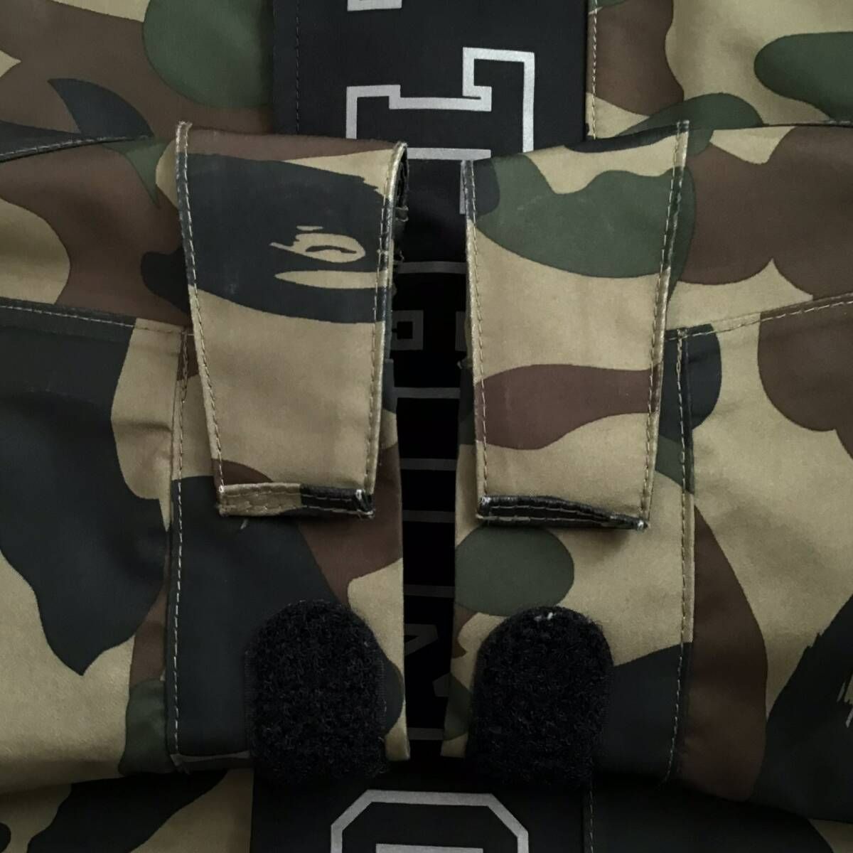 BAPE KIDS 迷彩柄ジャケット 110 エイプスノボジャケット BAPE KIDS 迷彩柄ジャケット 110 エイプスノボジャケット