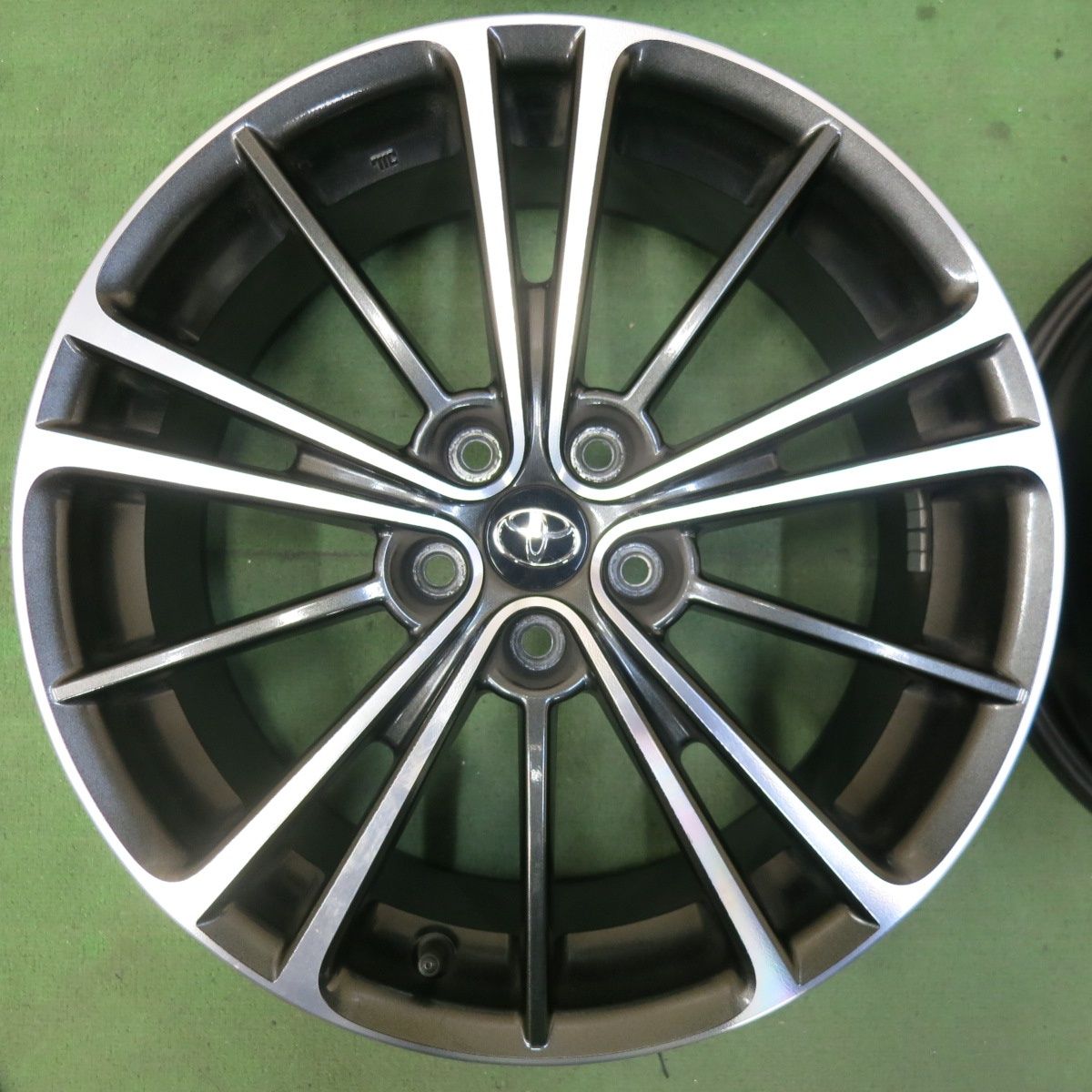 送料無料] 4本価格☆トヨタ ZN6 86 スバル ZC6 BRZ 純正 ホイール 17