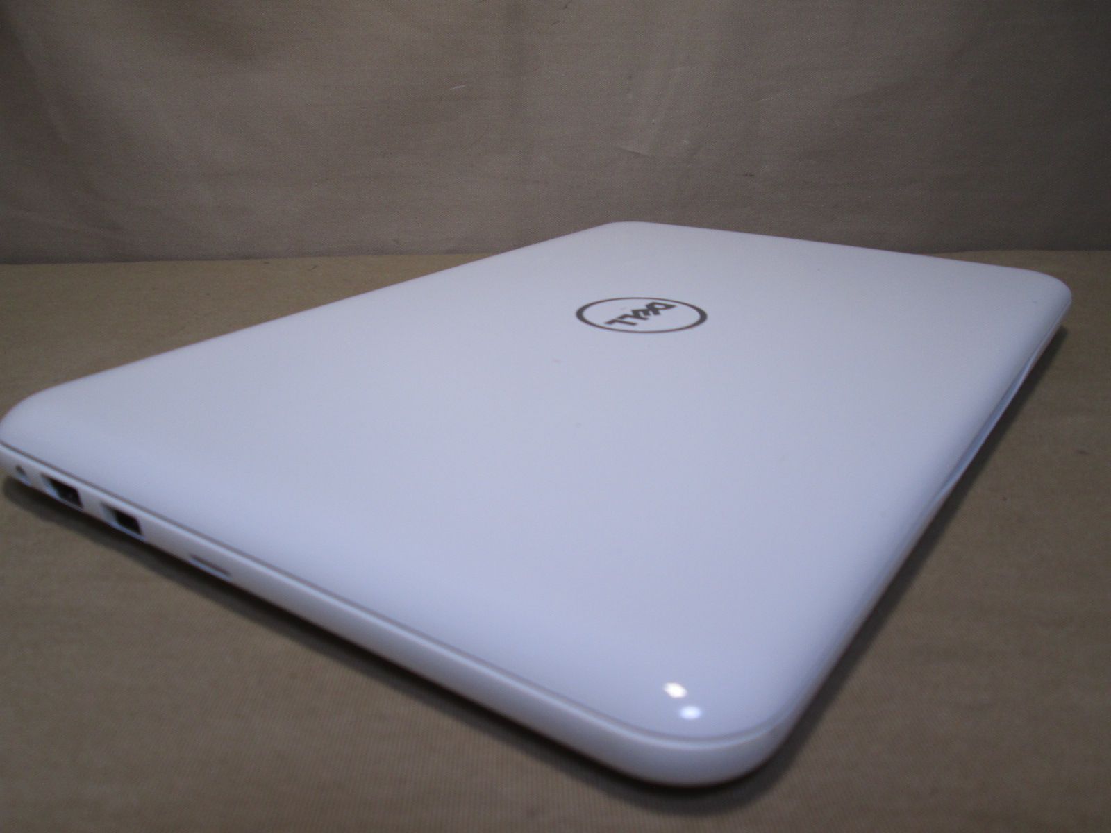 DELL Inspiron 3180【AMD A6-9220e 1.6GHz】　【Win10 Home】 長期保証 [88935]