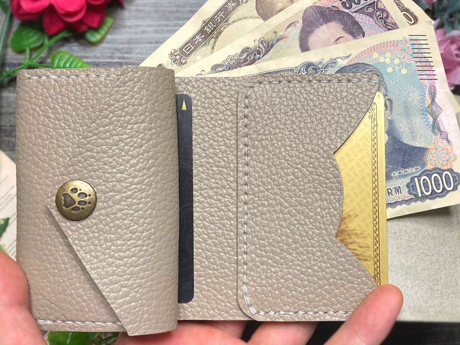 新作】【可愛さ×高級感】お洒落可愛い猫モチーフコンパクトミニ財布