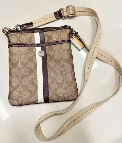 COACH シグネチャー クロスバッグ
