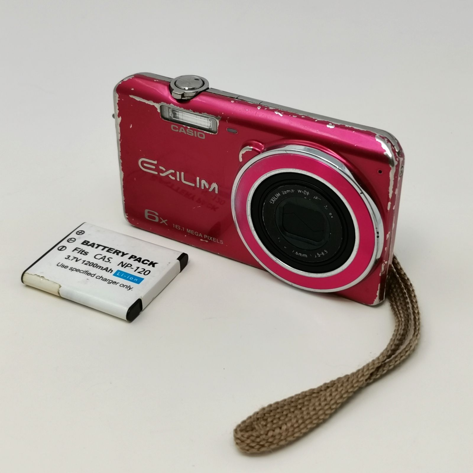 カシオ EXILIM ピンク EX-Z780 塗装はがれ多め 充電器ないため