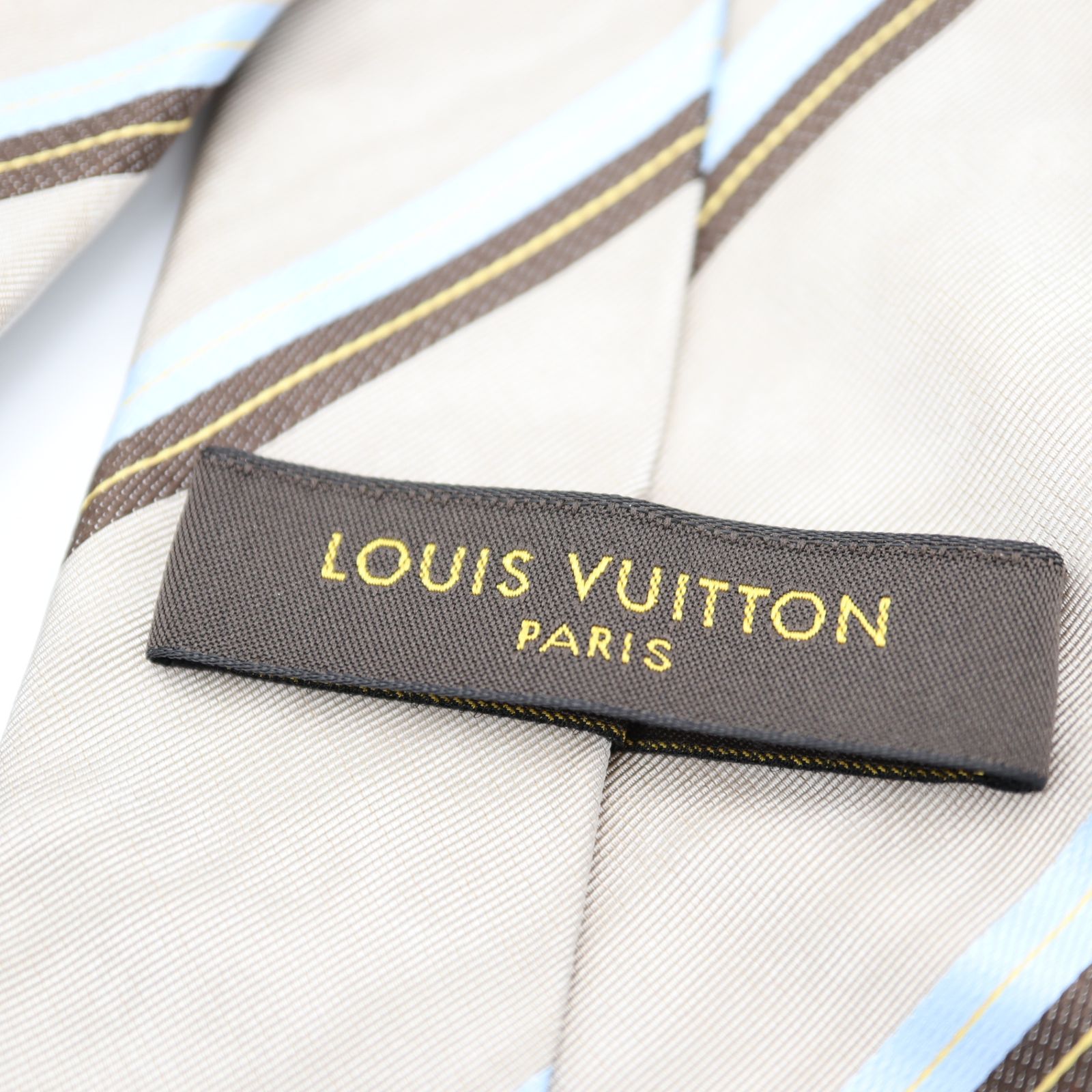 【未使用に近い✨】ルイヴィトン ネクタイ シルバー ロゴ 現行 高級シルク ルイヴィトン シルバー メンズ ネクタイ LOUIS VUITTON 中古 – 銀蔵