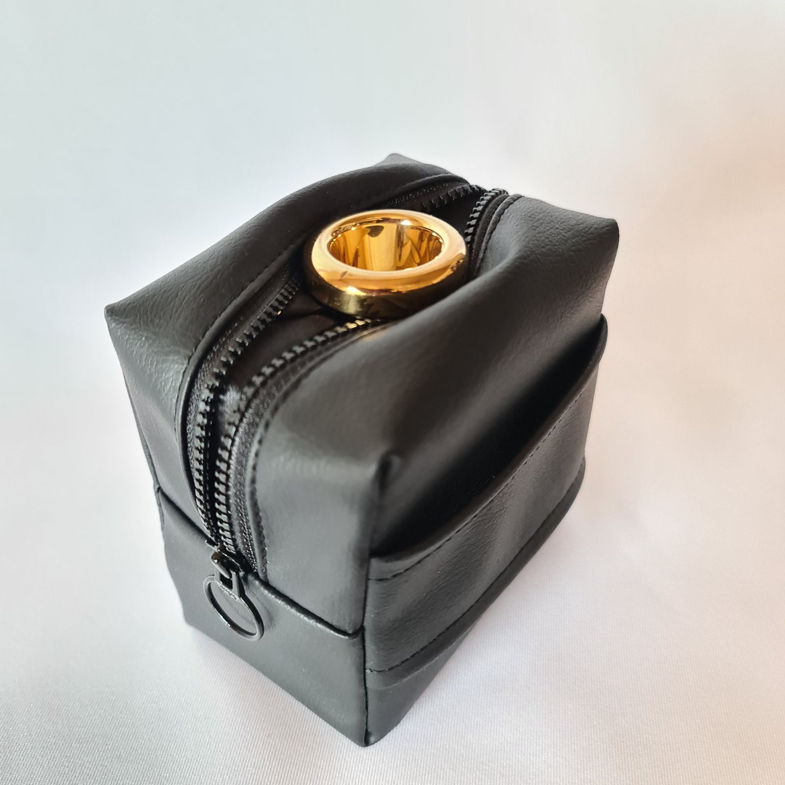 ユーフォニアム座奏用クッション「ユーフォニアム・ピロー」ブラック