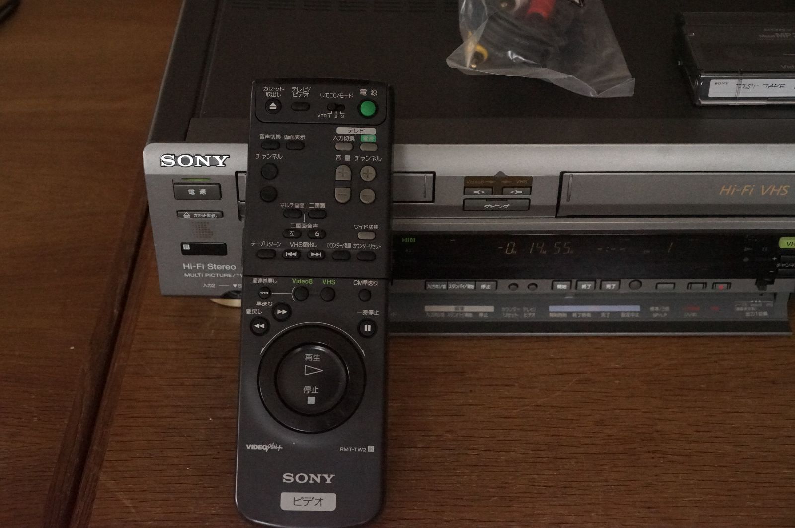 訳アリ】SONY ビデオプレイヤー wv-tw2（VHS 8mm 一体型 ビデオデッキ 