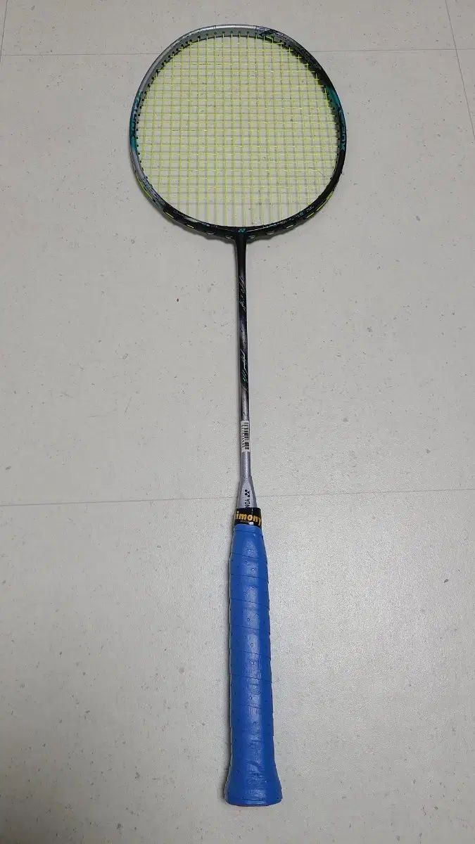 ヨネックス YONEX ASTROX アストロクス 88d プロ 3 世帯 バドミントンラケット