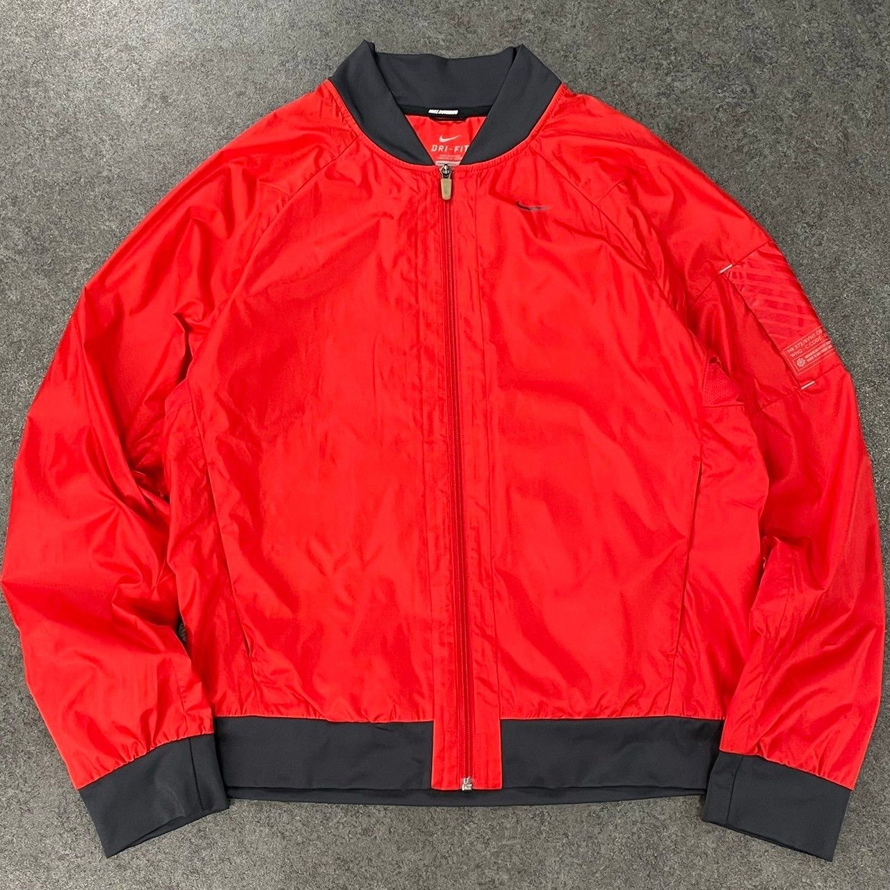 NIKE RUNNING ナイキ ナイキランニング ウィンドブレーカー ジップアップ ジャケット ジャージ メンズ XL 大きいサイズ