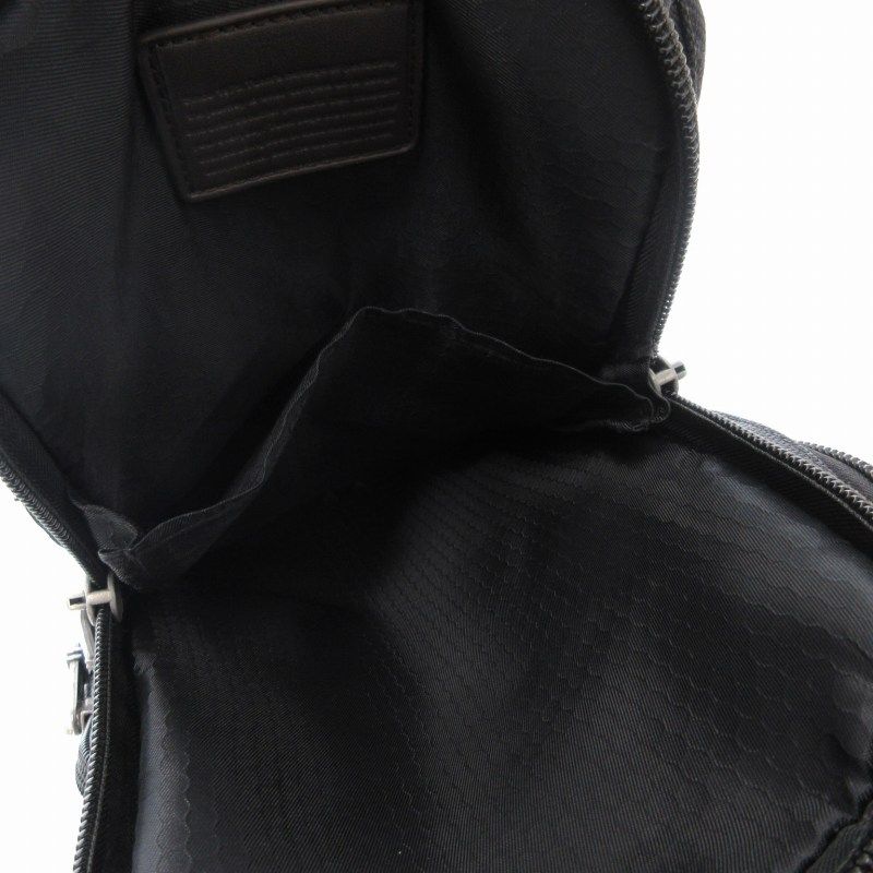 トゥミ TUMI ボディバッグ ワンショルダーバッグ ナイロン 黒 ブラック 