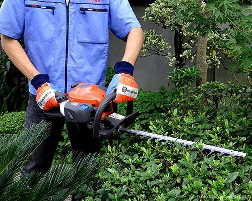 ハスクバーナ エンジン式ヘッジトリマー 122 HD 45 21 7 cc 刈刃450 mm Husqvarna ヘッジトリマ 植木 生垣 バリカン 切断刃セット トリマー ヘッジトリマー 