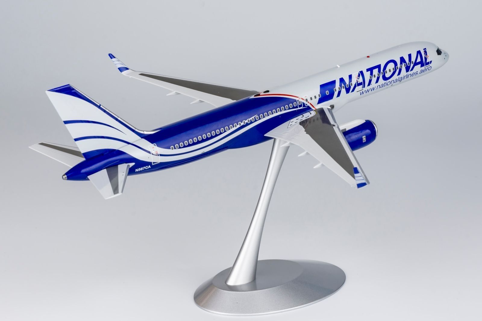 757-200 N567CA