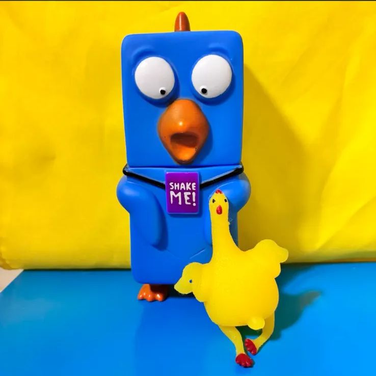 おもしろおもちゃ shake chicken (ブルー) Animolds Shake Me Chicken