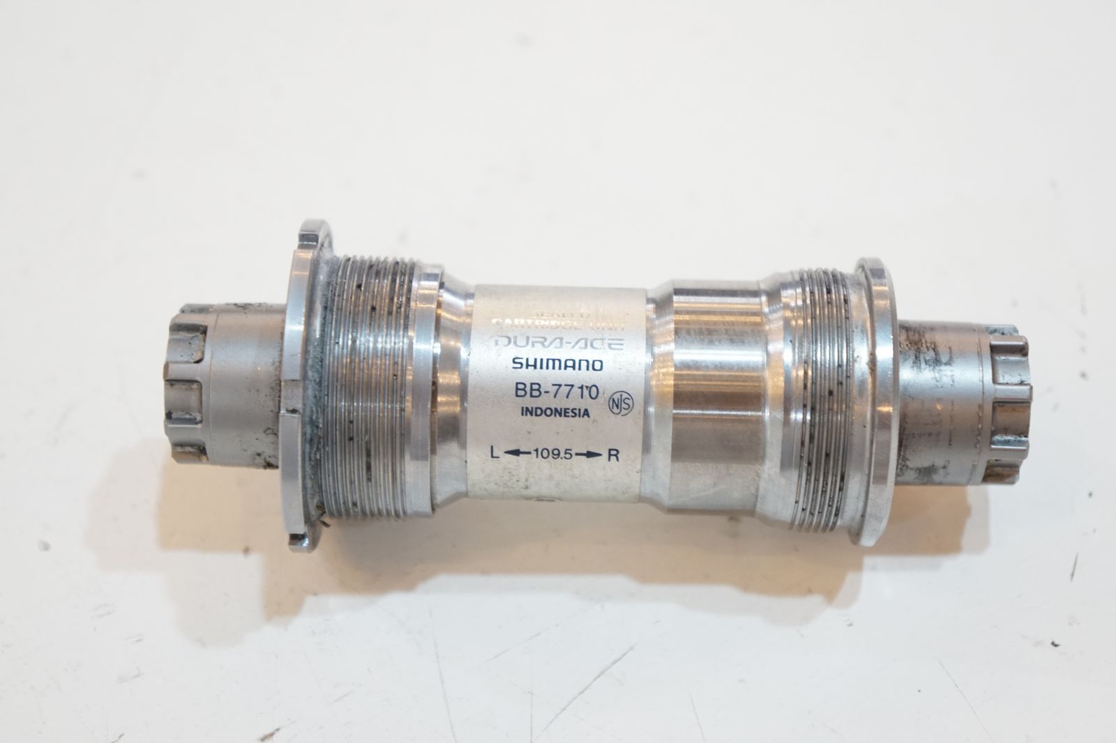 SHIMANO BB-7710 ボトムブラケット B ボトムブラケット（BB）の種類