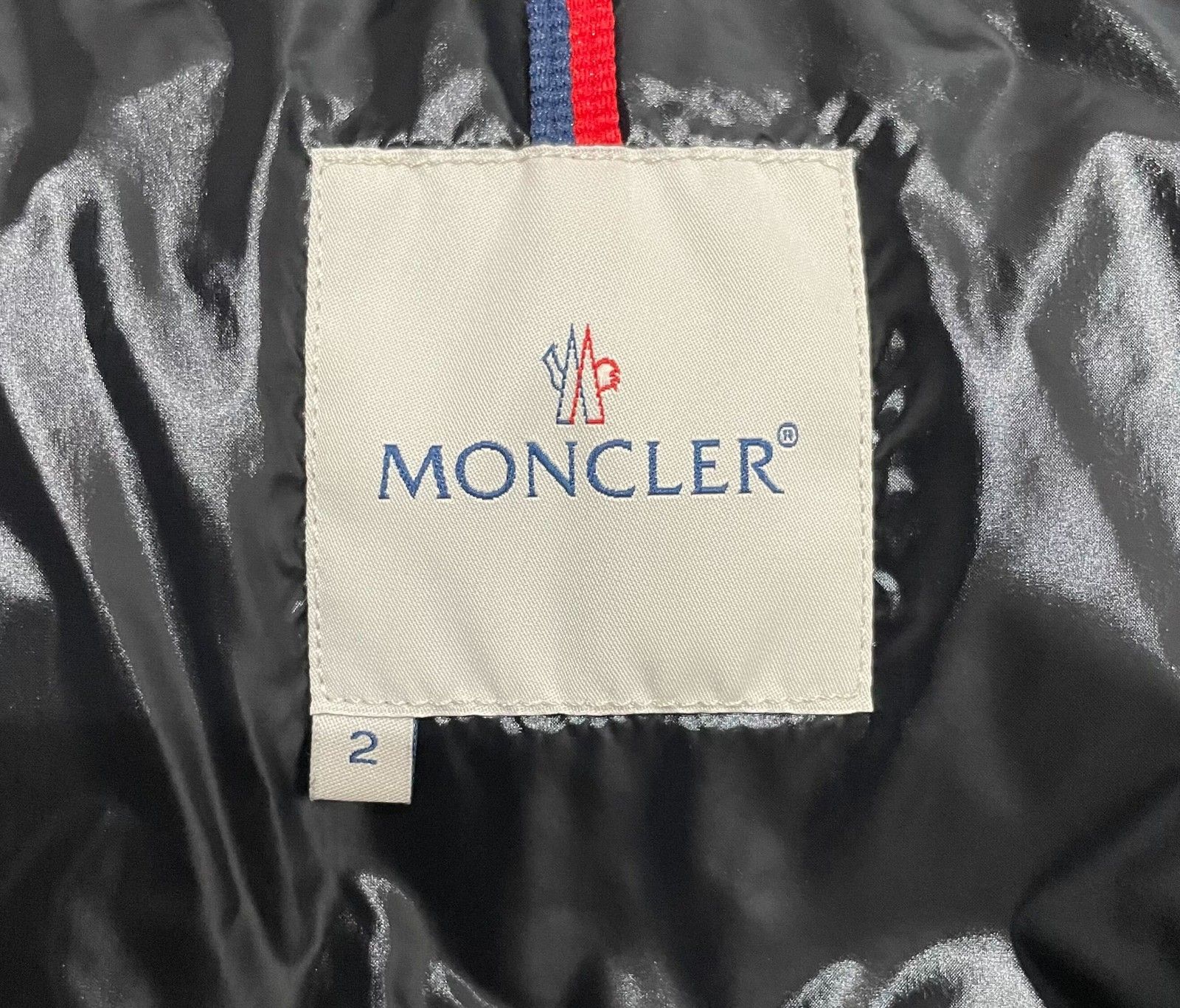 超美品MONCLER BETURA Moncler Glitter Effect Puffer Jacket in Metallic | Lyst