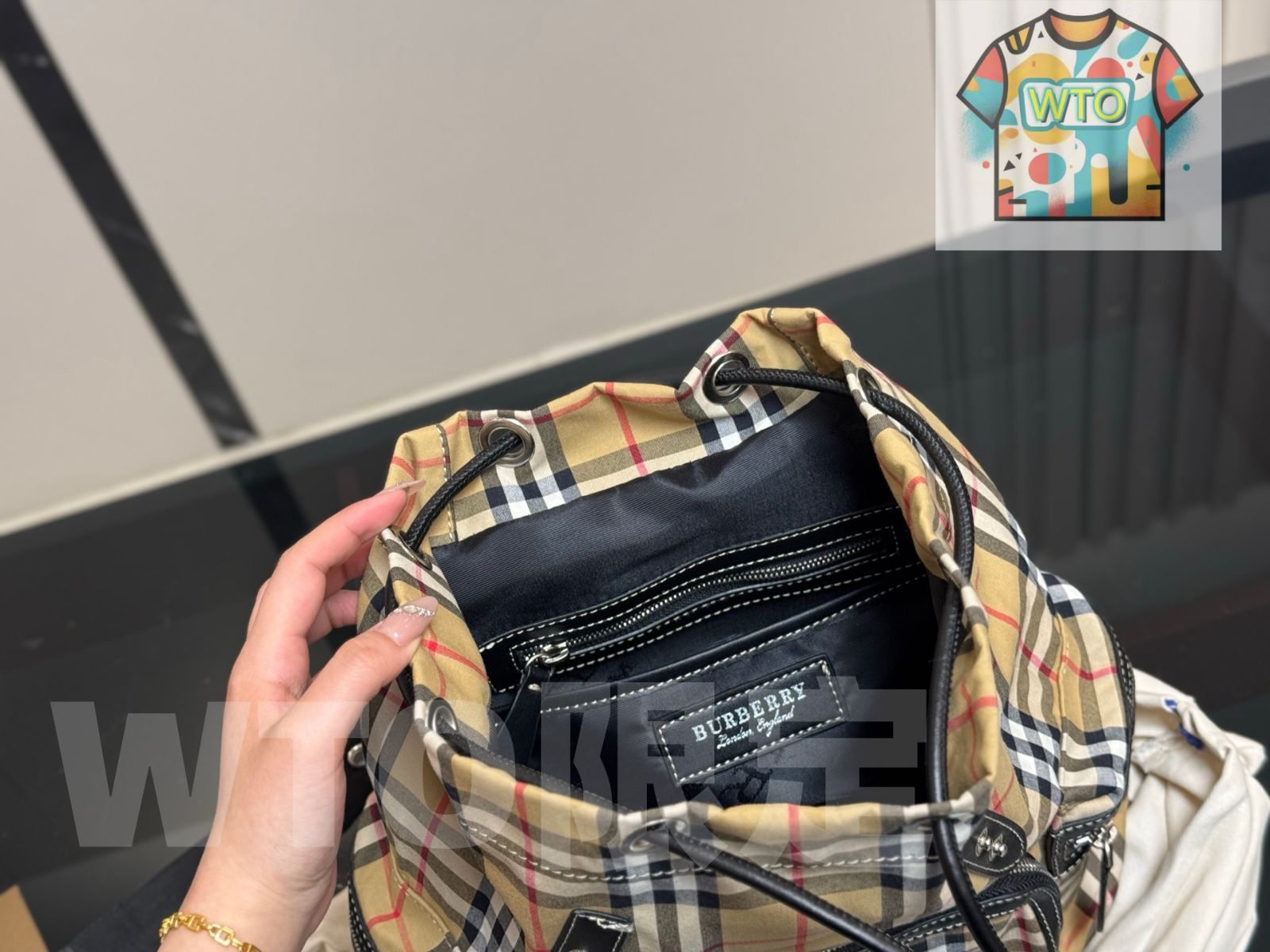 今日WTO】Burberry バーバリー ダブルショルダーバッグ トレンチ
