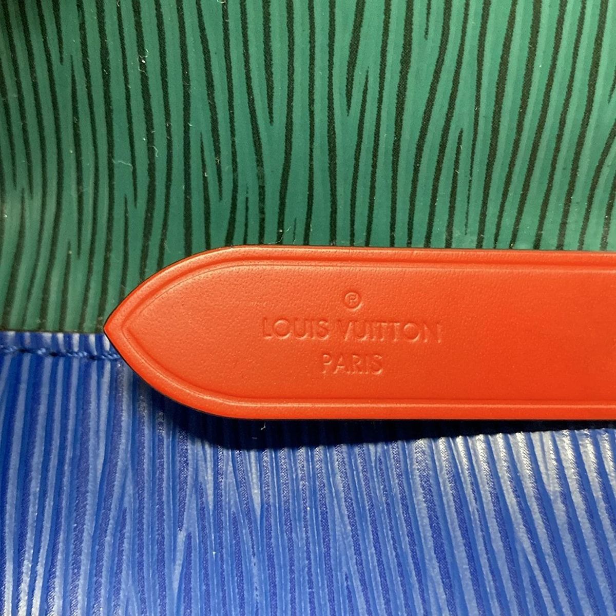 ブルーロワエムロード レザー