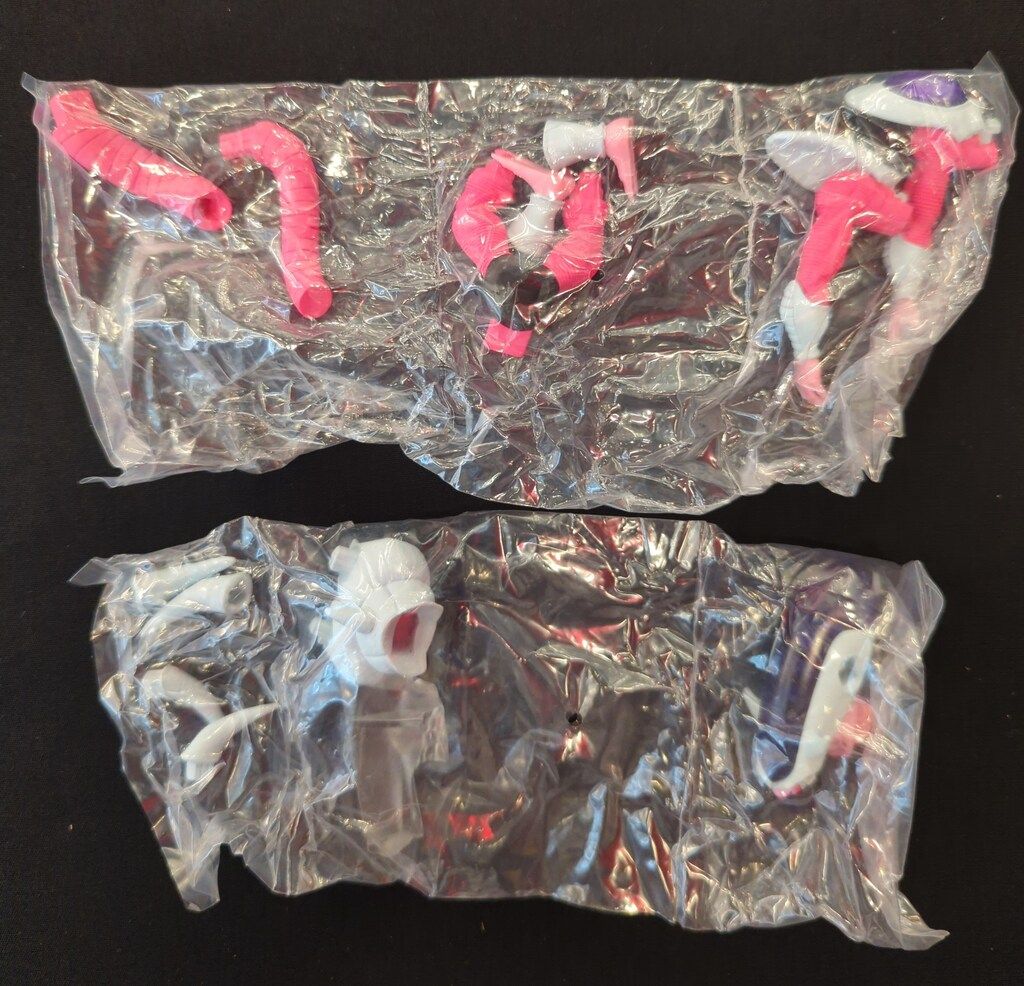 配送商品は通常配送無料。 バンダイ ドラゴンボールZ13復活のメタルクウラ編 HG 全7種セット 完璧な