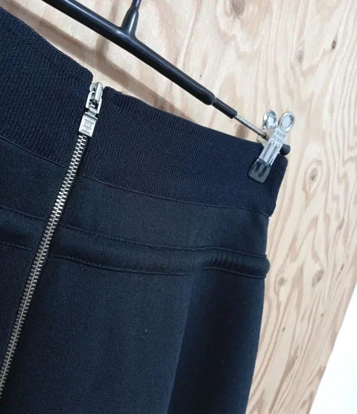 ブラック ボリューム感