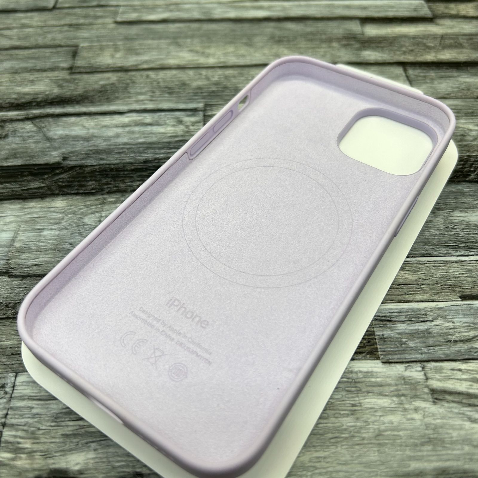 新品 Apple 純正 iPhone 14 シリコンケース ライラック 紫