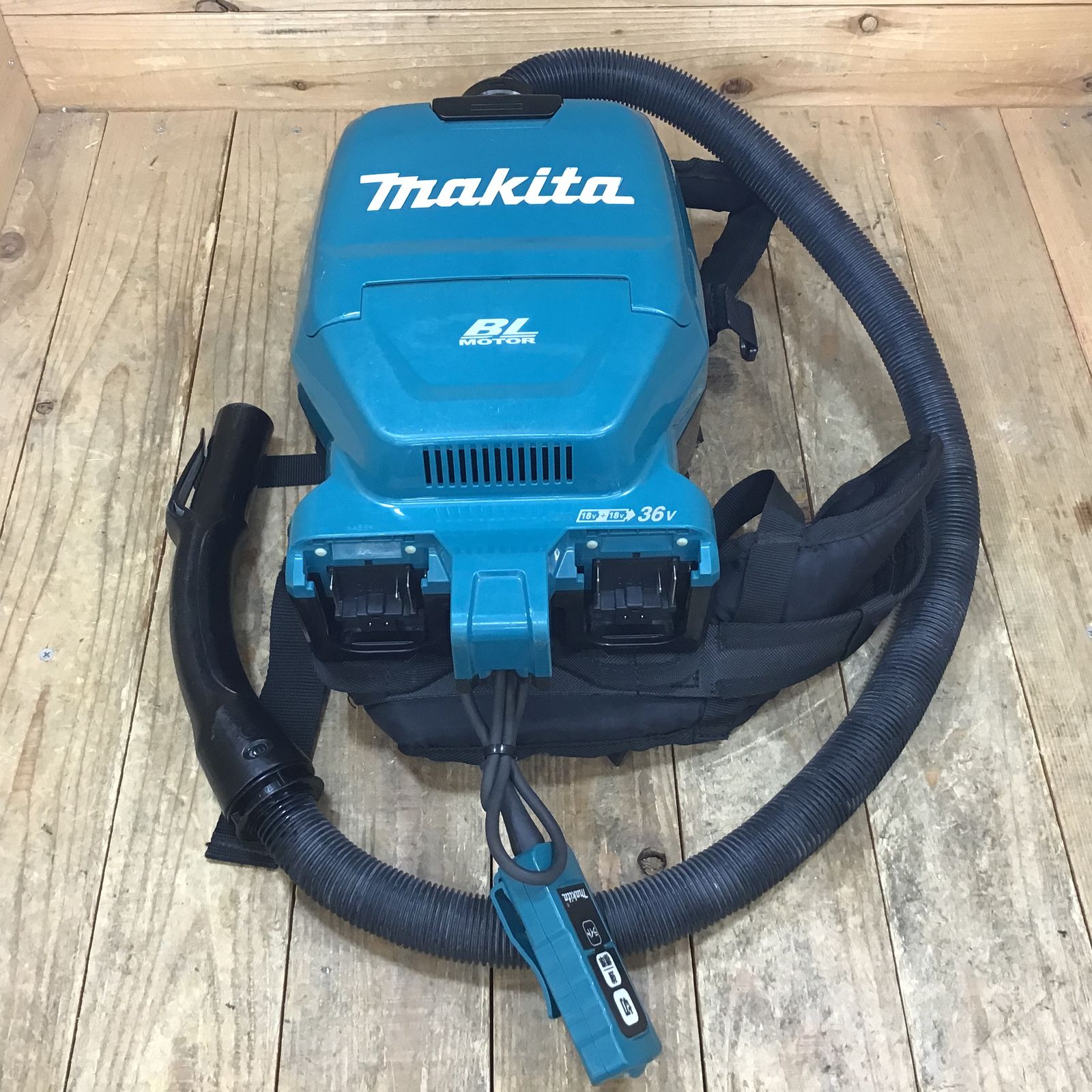 ☆マキタ(makita) コードレス背負い集じん機 VC260DZ【所沢店】