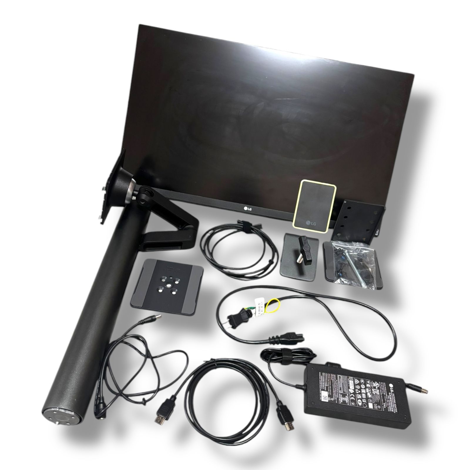 LG 4K 27UN880-B エルゴノミクス アーム スタンド 27インチ Amazon.co