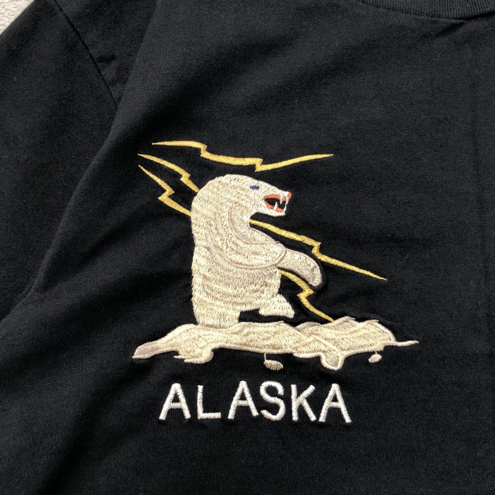 東洋エンタープライズ ポケットTシャツ スーベニア刺繍 ALASKA アラスカ 白熊 シロクマ ショートスリーブ 半袖カットソー ブラック 黒 TOYO ENTERPRISE