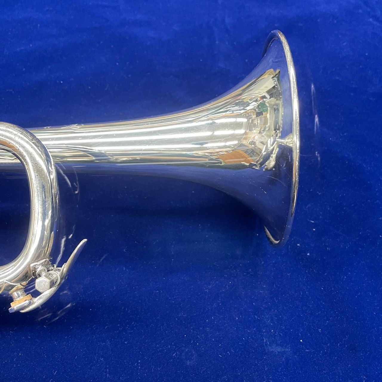 中古 トランペット Bach 180ML37SP - メルカリ