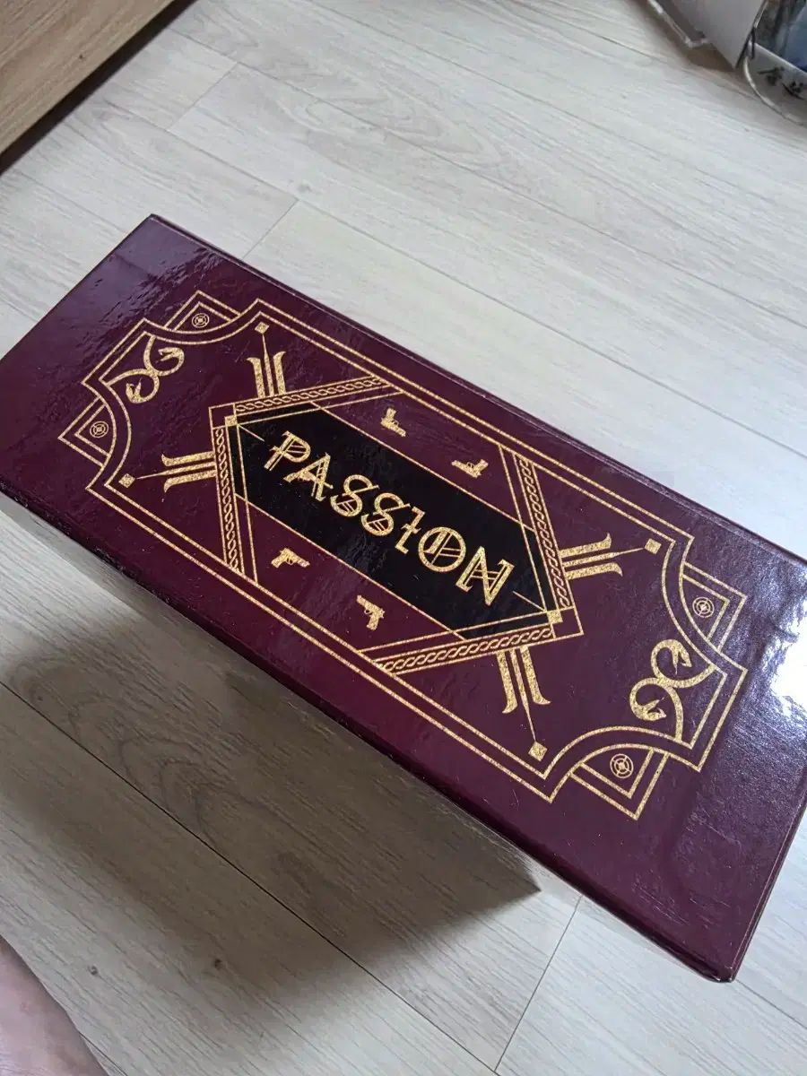 ホール ファッション