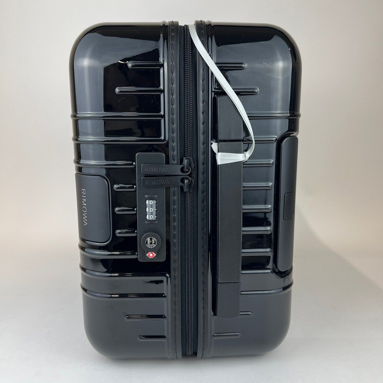 バッグ RIMOWA ESSENTIAL LITE CABIN 37L BLACK Shop RIMOWA Essential Lite Lufthansa Edition – Luggage Factory