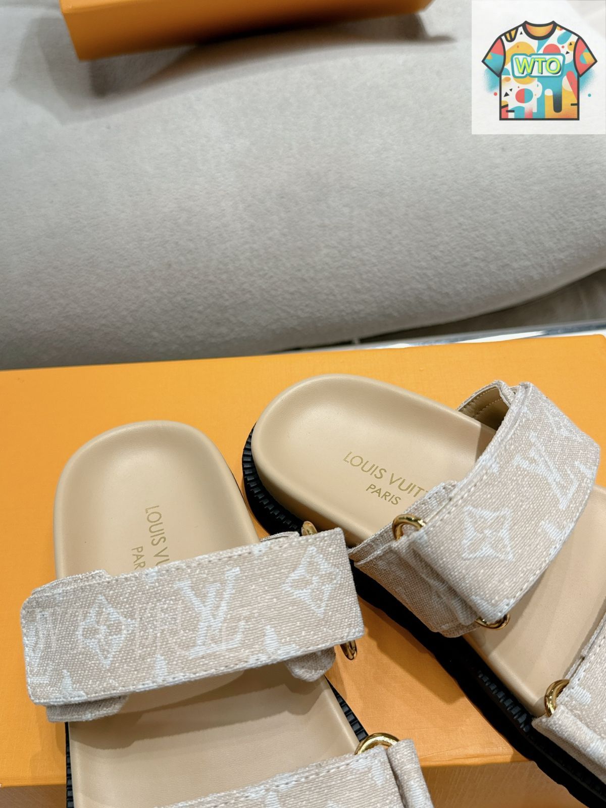 上品♪ Louis Vuitton グッドモーニングコンフォートサンダル ルイヴィトン/サンダル/黒×白×マルチ/サイズ：37(日本サイズ23.5
