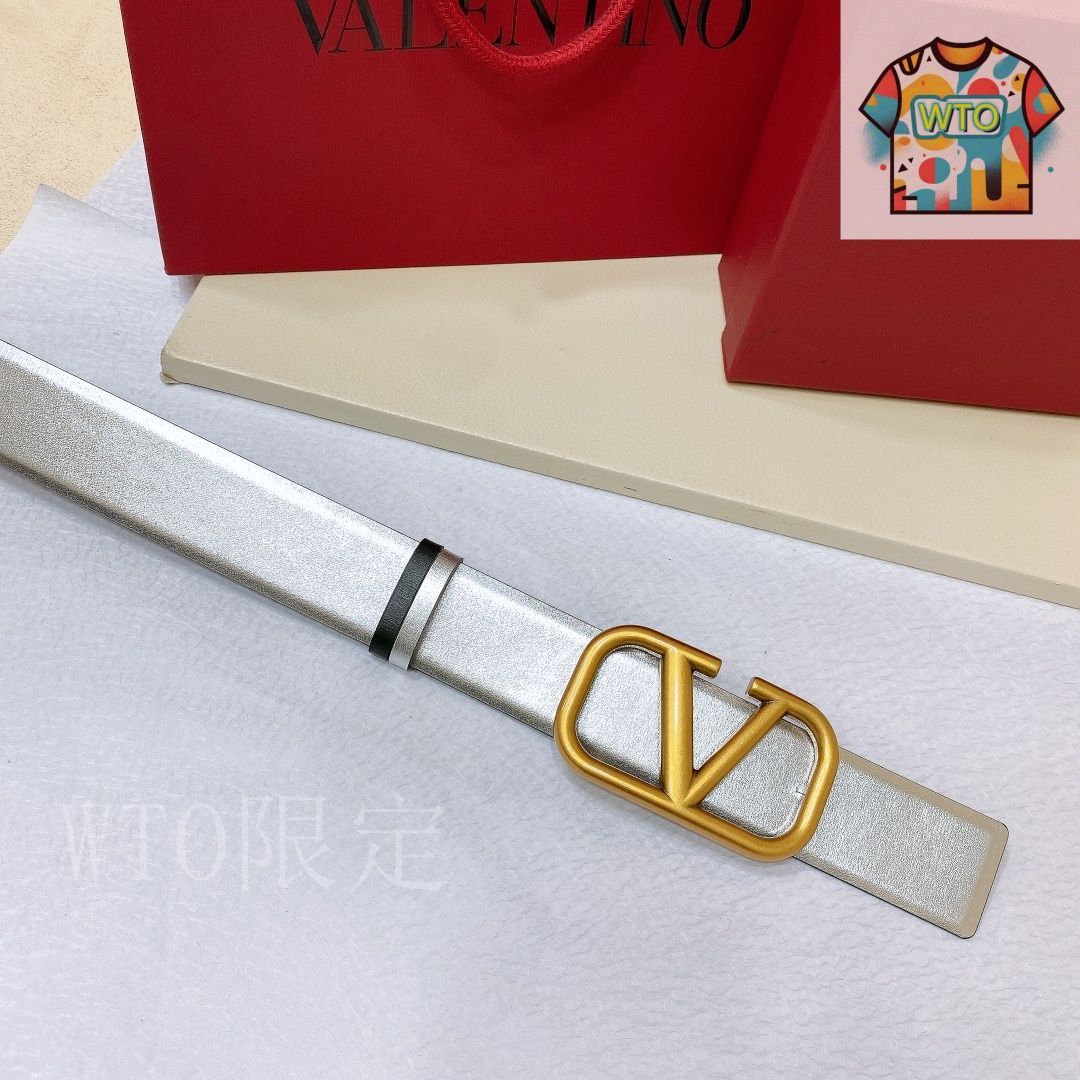 送料込/関税込■VALENTINO GARAVANI■VLogo 装飾レザーベルト Valentino Garavani Vロゴ シグネチャー レザーベルト