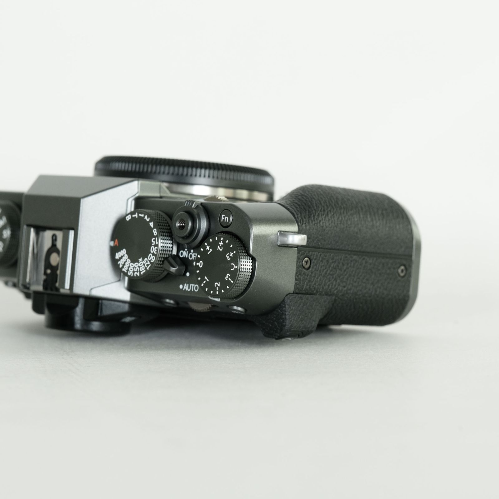 富士フイルム FUJIFILM X-T30 III ボディ [チャコールシルバー] 価格