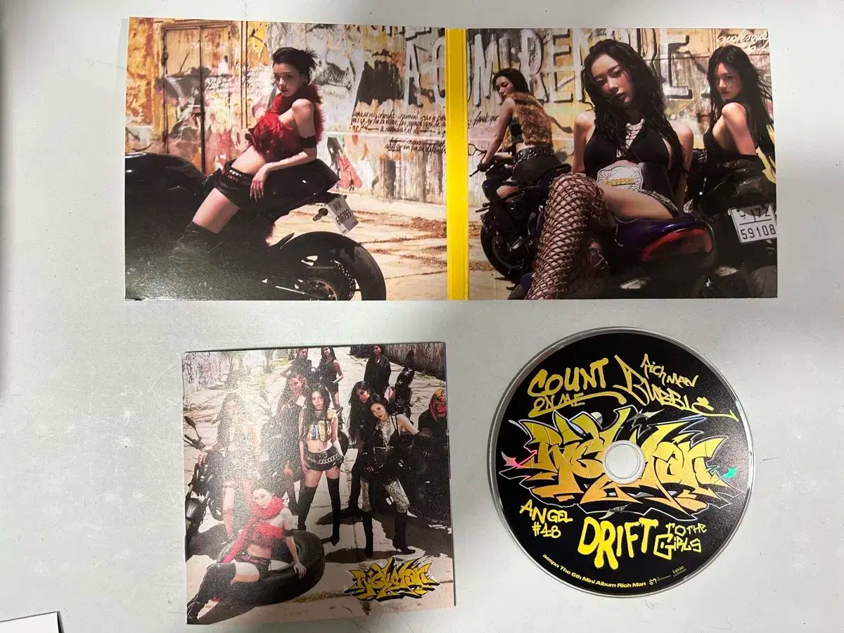 非売品) aespa（エスパ） RICH MAN リー 直筆アルバム サイン アルバム