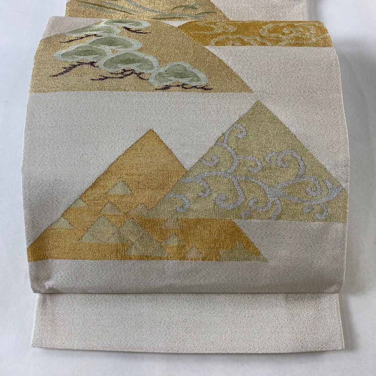 H-475 袋帯 正絹 お太鼓柄 金糸 銀糸 箔 手刺繍 菊 松 霞