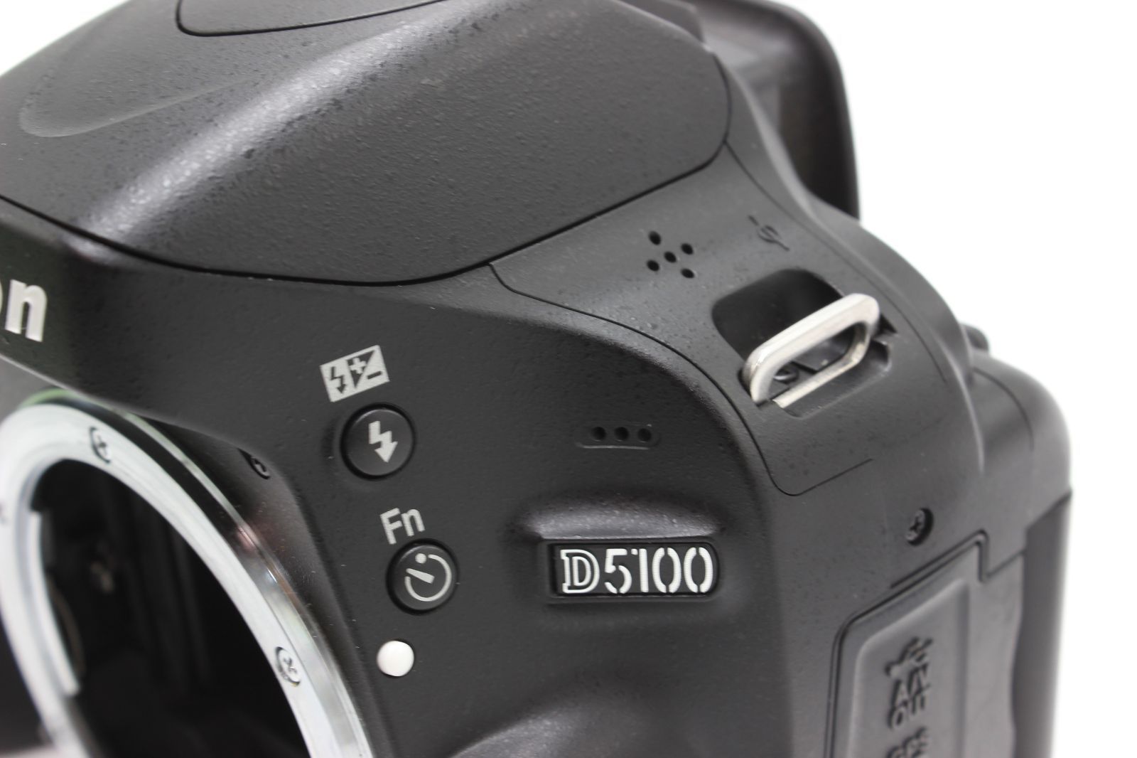 5565ショット！Nikon D5100 ボディ ニコン - メルカリ