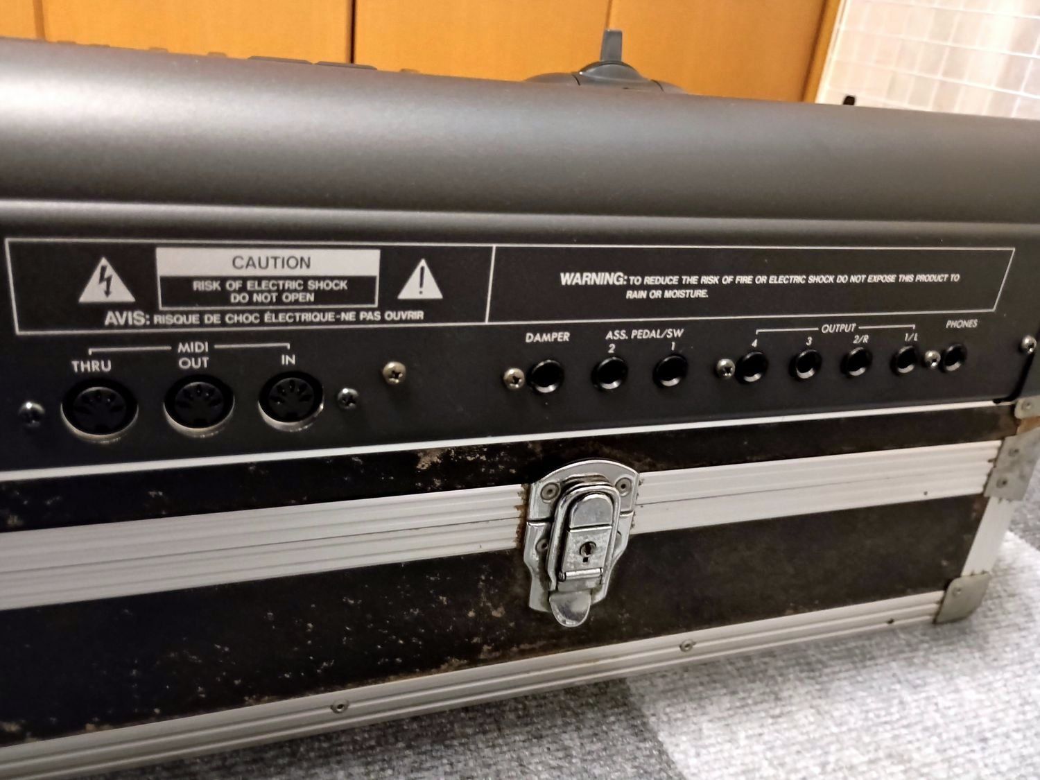 ハードケース付 KORG