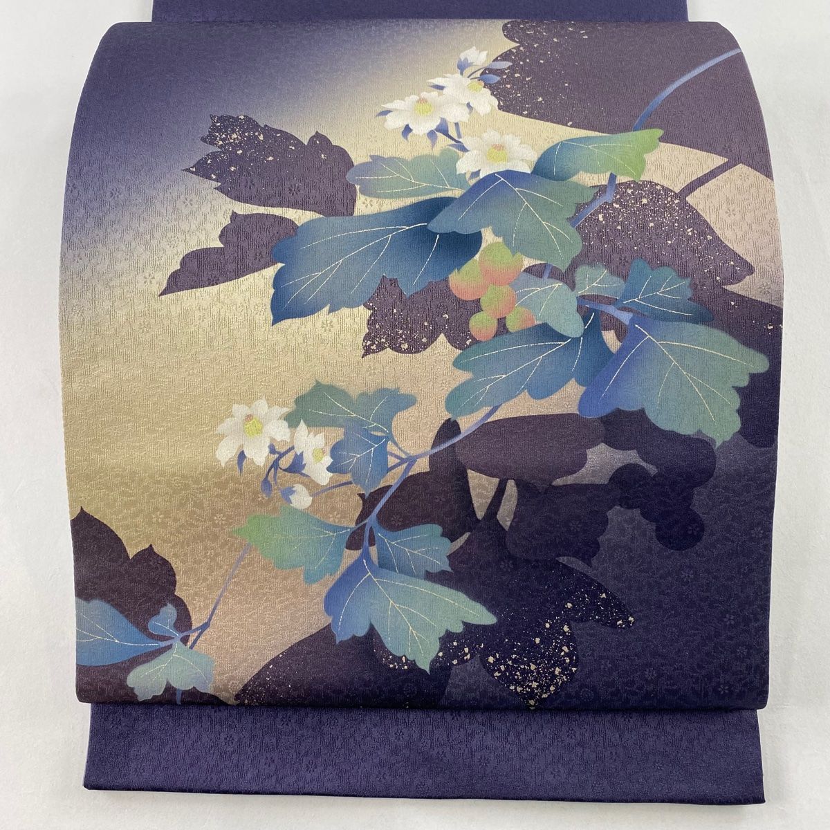 美品】 袋帯 名品 落款 やまと 草花 シルエット 金彩 ぼかし 濃紫