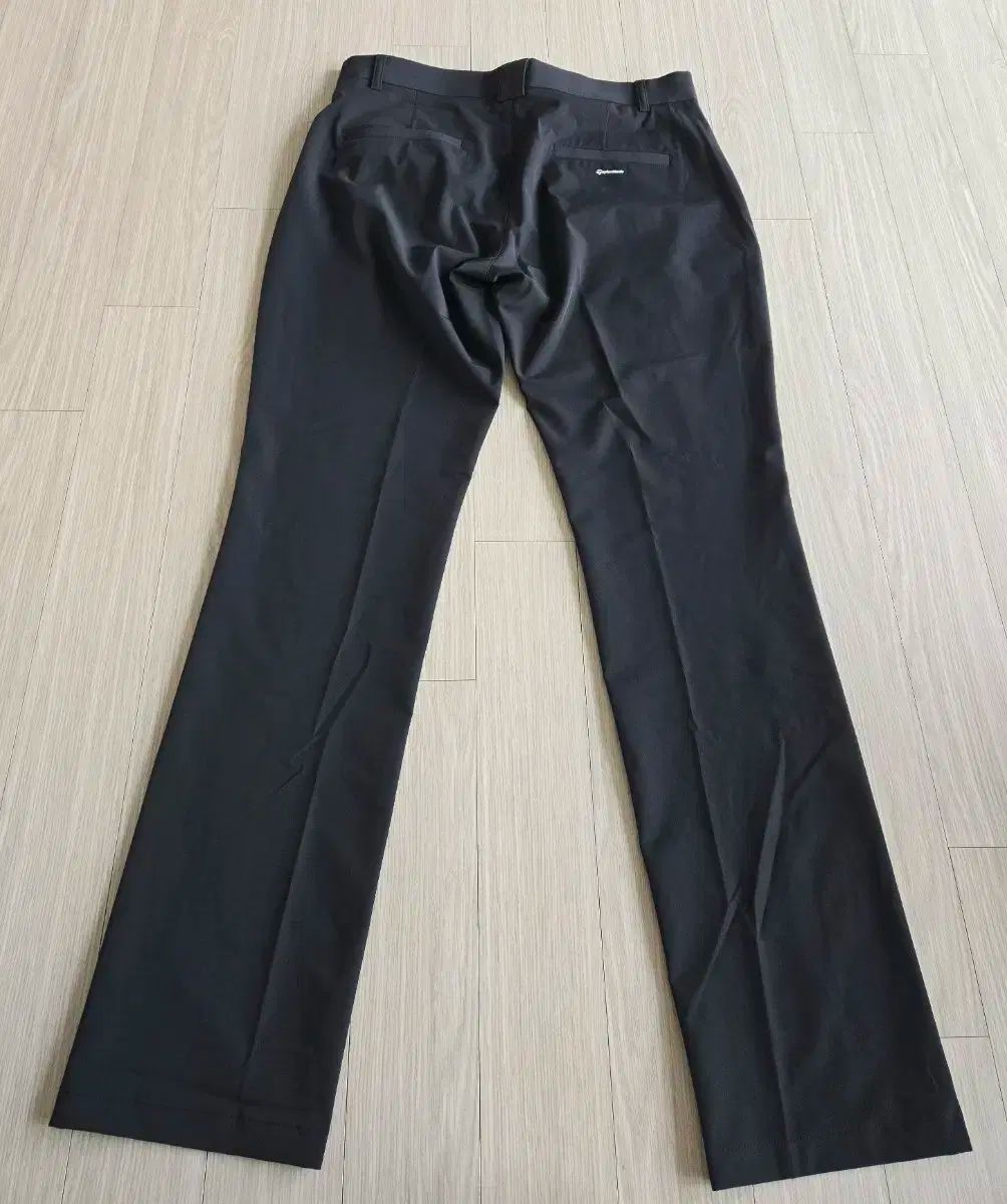 テーラーメイドゴルフ