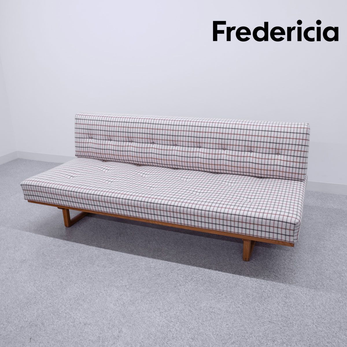 【展示品】Fredericia フレデリシア model.4312 モデル 3人掛け ソファ デイベッド ファブリック ホワイト チェック ボーエ・モーエンセン